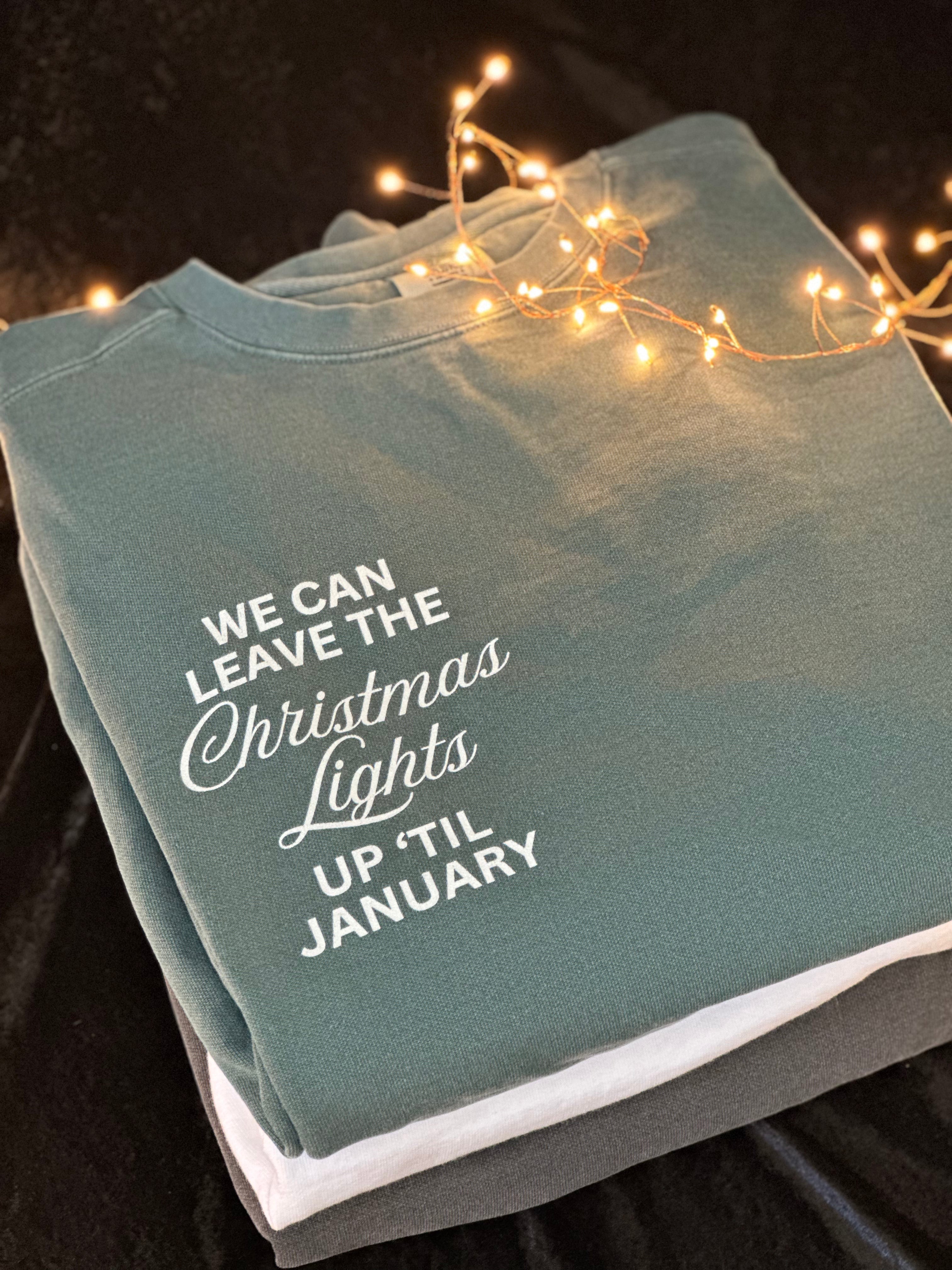 CHRISTMAS LIGHTS COMFORT COLORS SWEATSHIRT | Swifts Sweatshirt